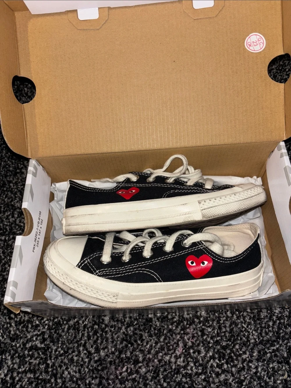 Converse low top